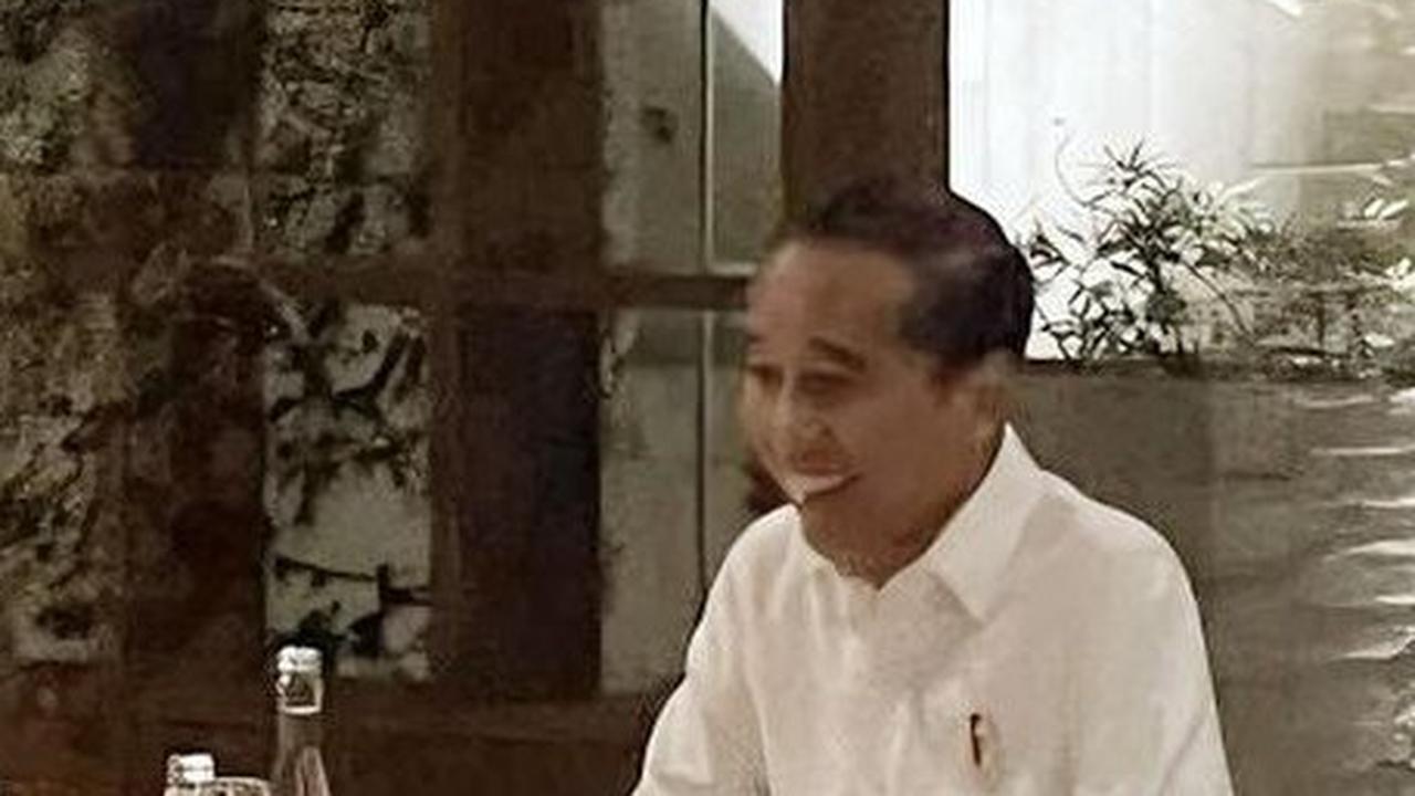 Hore! Jokowi Teken Aturan Kenaikan Gaji ASN, TNI dan Polri
