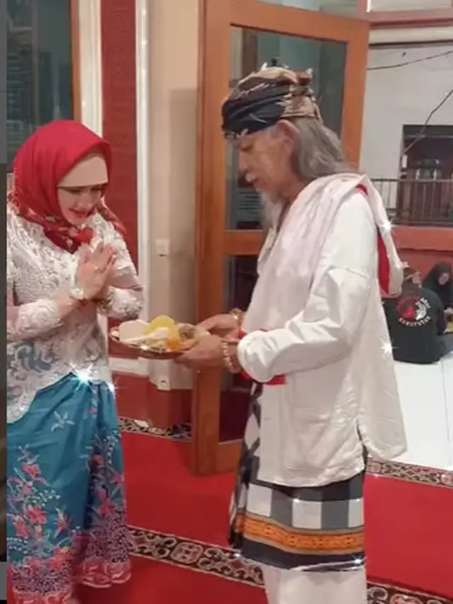 Gelar Acara Syukuran, Ini 6 Potret Barbie Kumalasari Berhijab yang Curi Perhatian