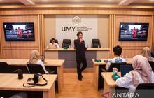 Kolaborasi UMY dan ANTARA: Perkuat Citra Kampus Melalui Pelatihan Fotografi Kehumasan
