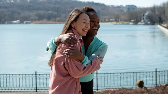 Ritual Hug & Gratitude, Cara Sederhana Perkuat Koneksi dan Redakan Stres