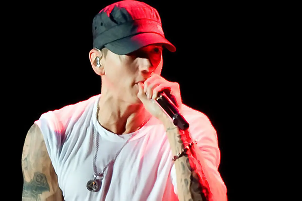eminem-131111c.jpg