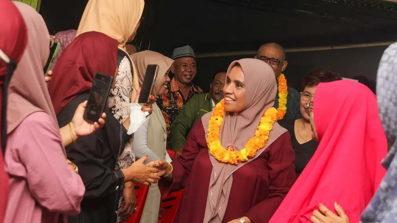 Calon Wakil Bupati Mimika, Peggi Patrisia Pattipi hadir dalam acara deklarasi Keluarga Luwu Raya, Sawerigading Bersatu di Mimika.