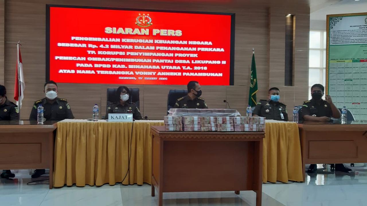 Penetapan status tersangka pada mantan Bupati Minahasa Utara ini dilakukan Kejaksaan Tinggi (Kejati) Sulut, Selasa (16/3/2021).