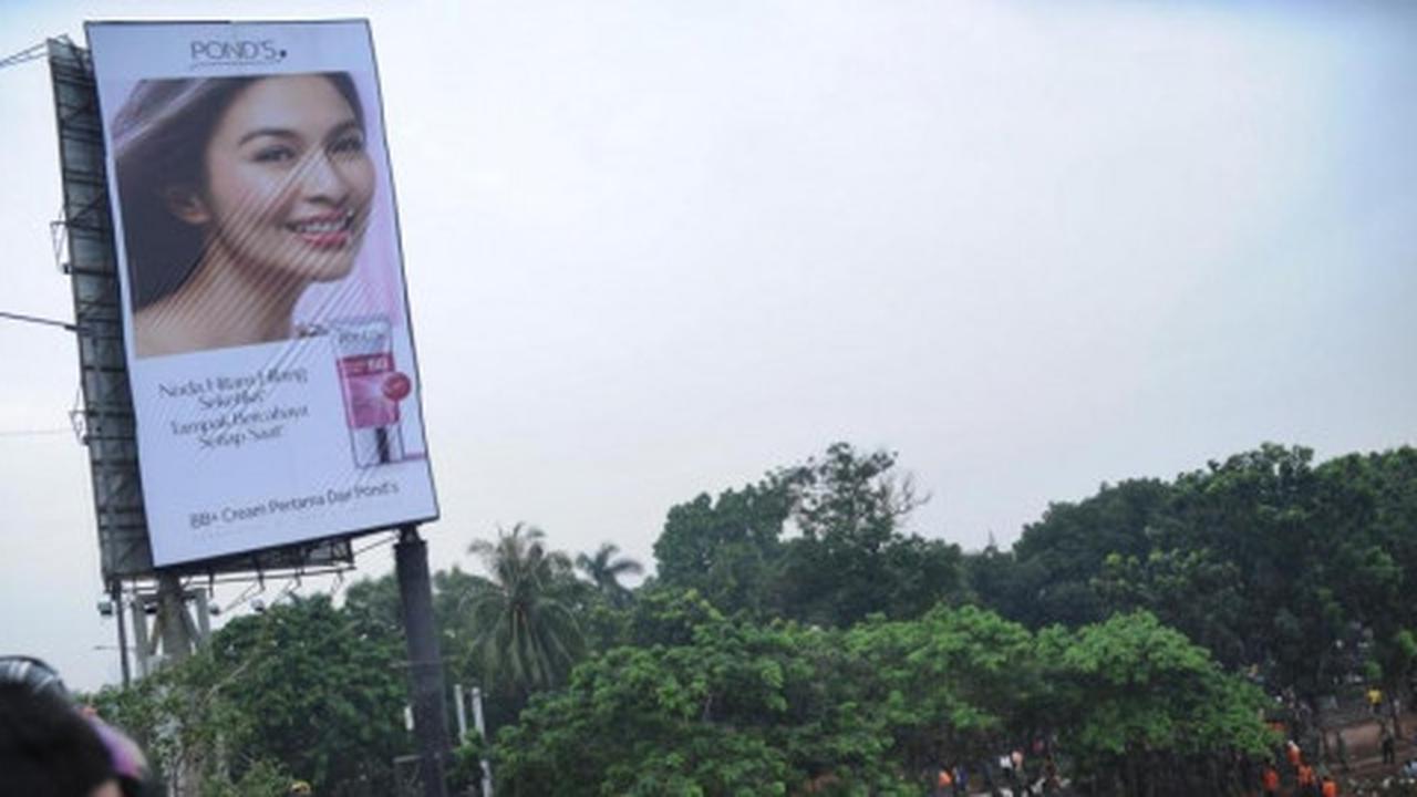Billboard sembarangan