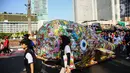 Pawai tersebut bertajuk Plastik Gak Asik. (Liputan6.com/Angga Yuniar)