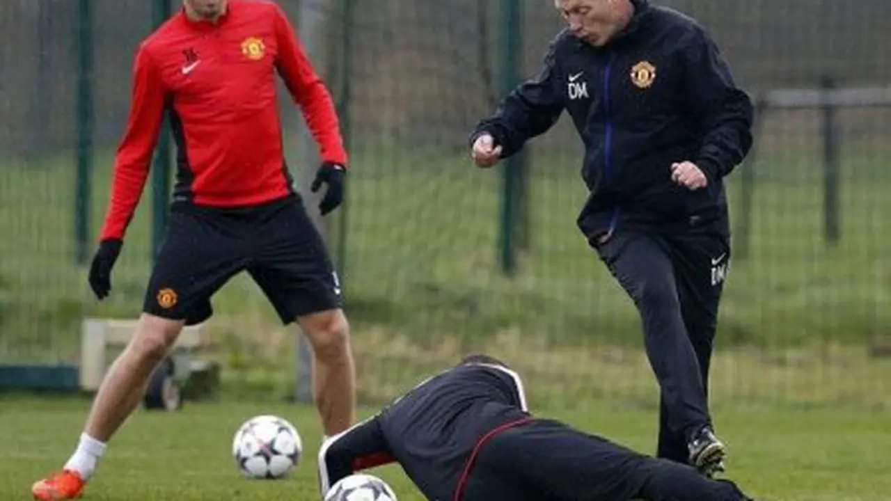 Moyes 'Tanpa Beban' Pimpin Latihan Jelang Lawan Olympiacos