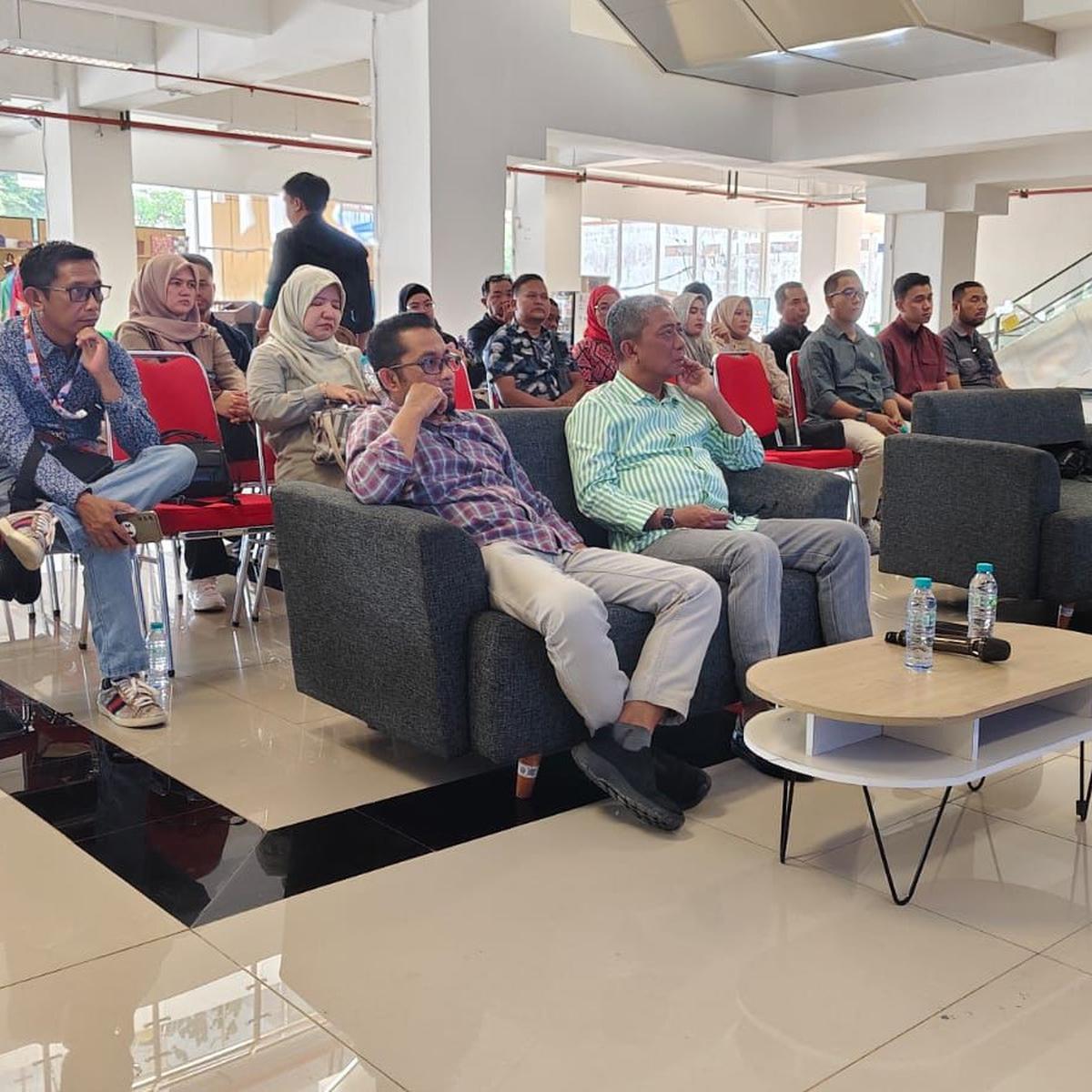 Pjs Bupati Paser, HM Syirajudin melakukan kunjungan ke Malang Creative Centre