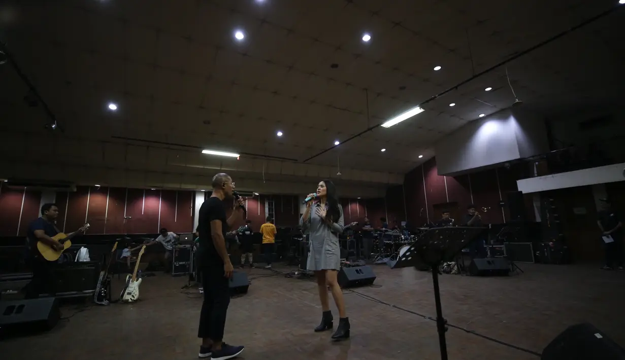 Raisa Andriana dan Marcell Siahaan  (Daniel Kampua/© Fimela.com)