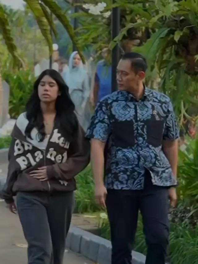 Almira Yudhoyono dan Agus Yudhoyono (Instagram/@annisayudhoyono)