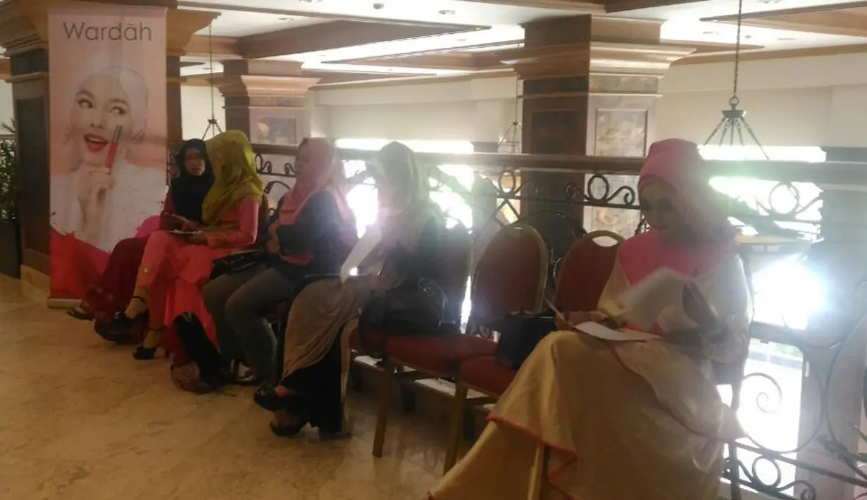 Digelarnya program Puteri Muslimah 2017 ini bertujuan menjembatani para remaja wanita berhijab untuk bisa terjun ke industri hiburan. Kecantikan bukan syarat utamanya, namun juga ahlak dan bakat. (Indosiar)