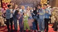 Adu Gaya Serba Denim Aaliyah-Thariq vs Aurel-Atta di Pesta Ultah Ashanty