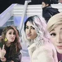 Menjadi momen yang sangat jarang terjadi, saat Cecepy berkumpul, mereka tidak membahas hal yang sedang menjadi omongan diantara mereka. Ketiganya hanya menikmati waktu berharganya itu dengan kebahagiaan. (Instagram/ayutingting_92)