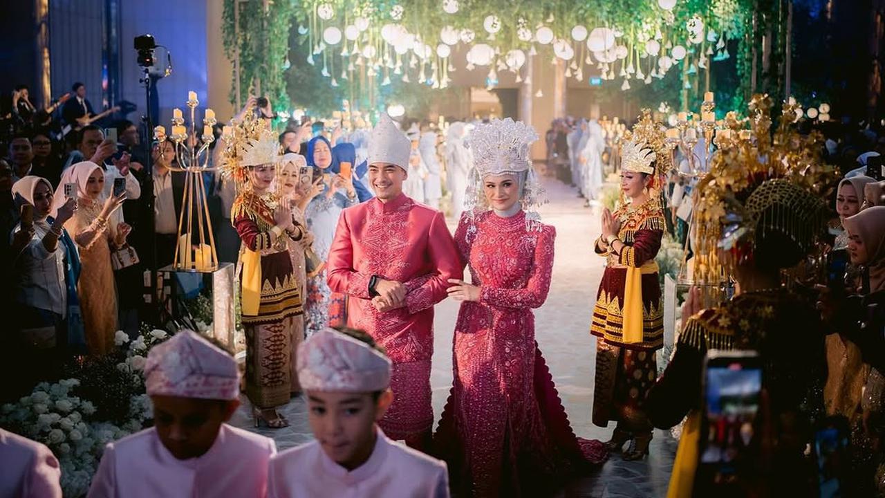 Penampilan Desy Ratnasari di Resepsi Pernikahan Putri Zulhas Jadi Sorotan, Disebut Awet Muda
