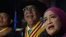 Meski usianya yang mendekati kepala  tujuh, Deddy Mizwar masih semangat dalam menuntut ilmu. Dalam acara tersebut, tidak hanya meraih gelar doktor,  Deddy Mizwar juga dinobatkan sebagai gelar wisudawan tertua. [Instagram/deddy_mizwar]