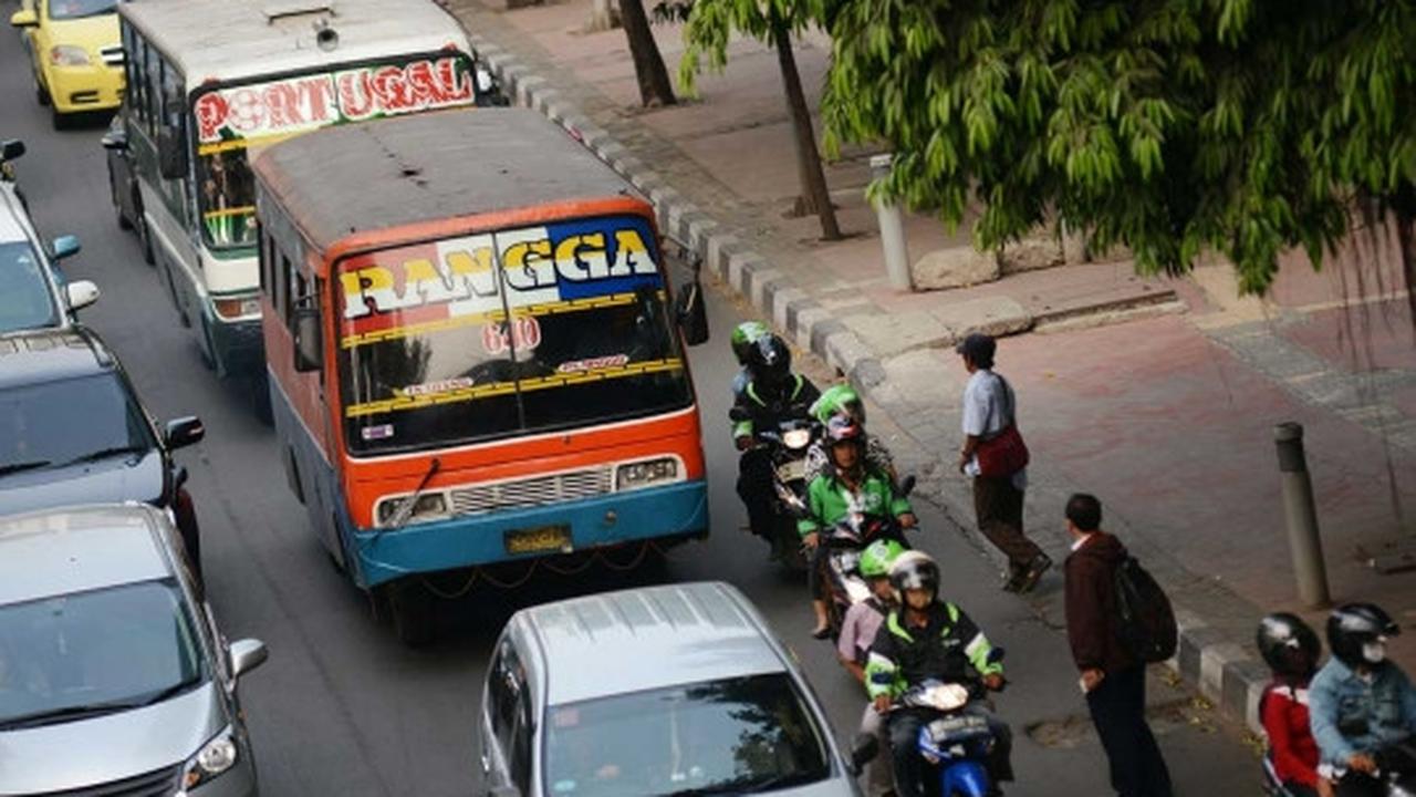 Ojek online semakin marak, peminat angkutan umum turun drastis