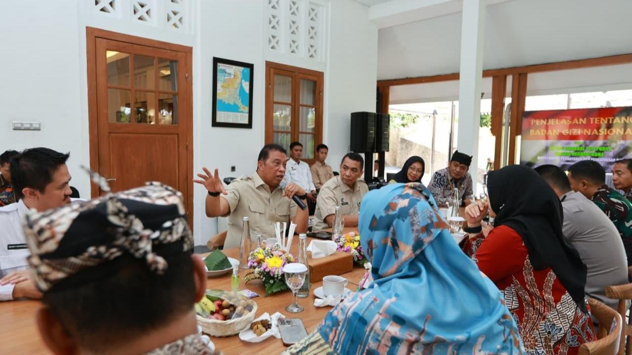 Badan Gizi Nasional Tinjau Pelaksanaan MBG di Banyuwangi