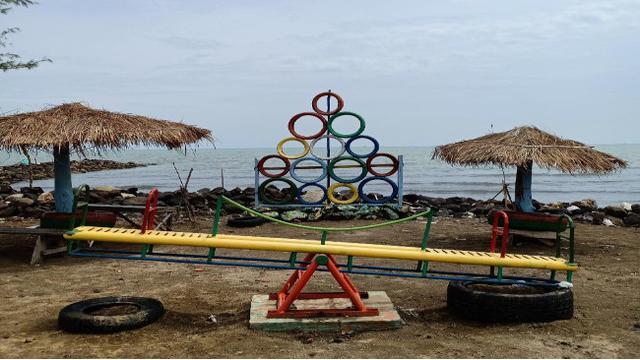 Melihat Wajah Baru Pantai Tirta di Indramayu