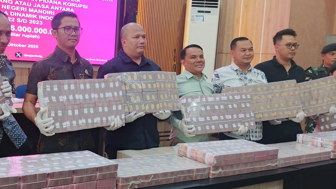 Kasus Korupsi Barang dan Jasa Libatkan Anak Usaha BUMD Jabar, Jaksa Kembalikan Rp15 Miliar ke Negara