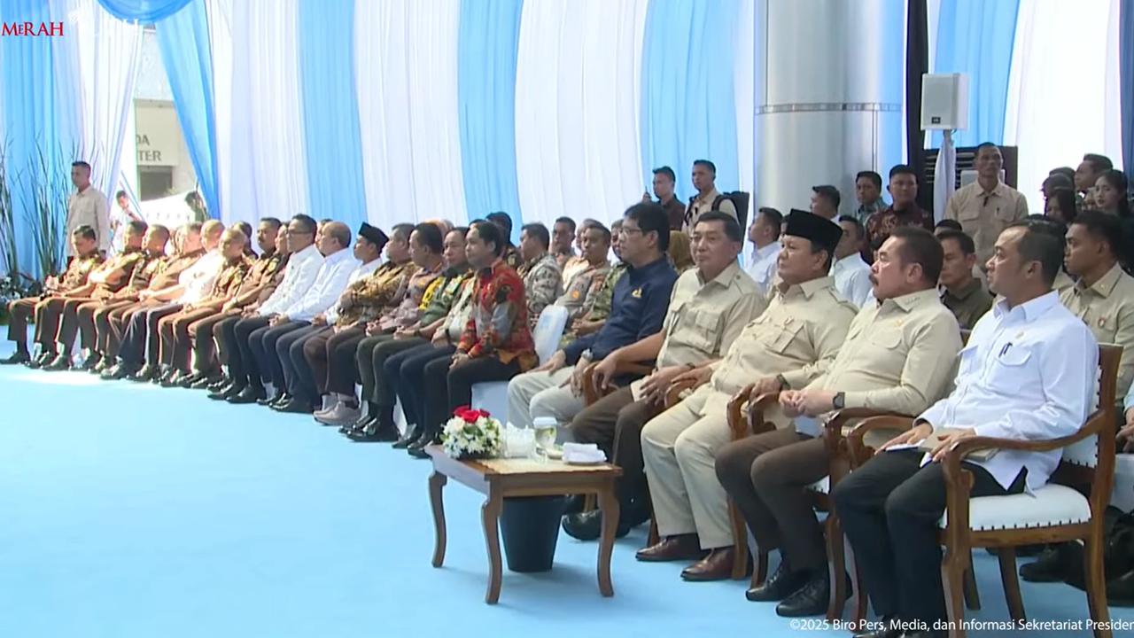 Prabowo Pamerkan Tumpukan Duit Hasil Korupsi Senilai Rp6 Triliun Lebih