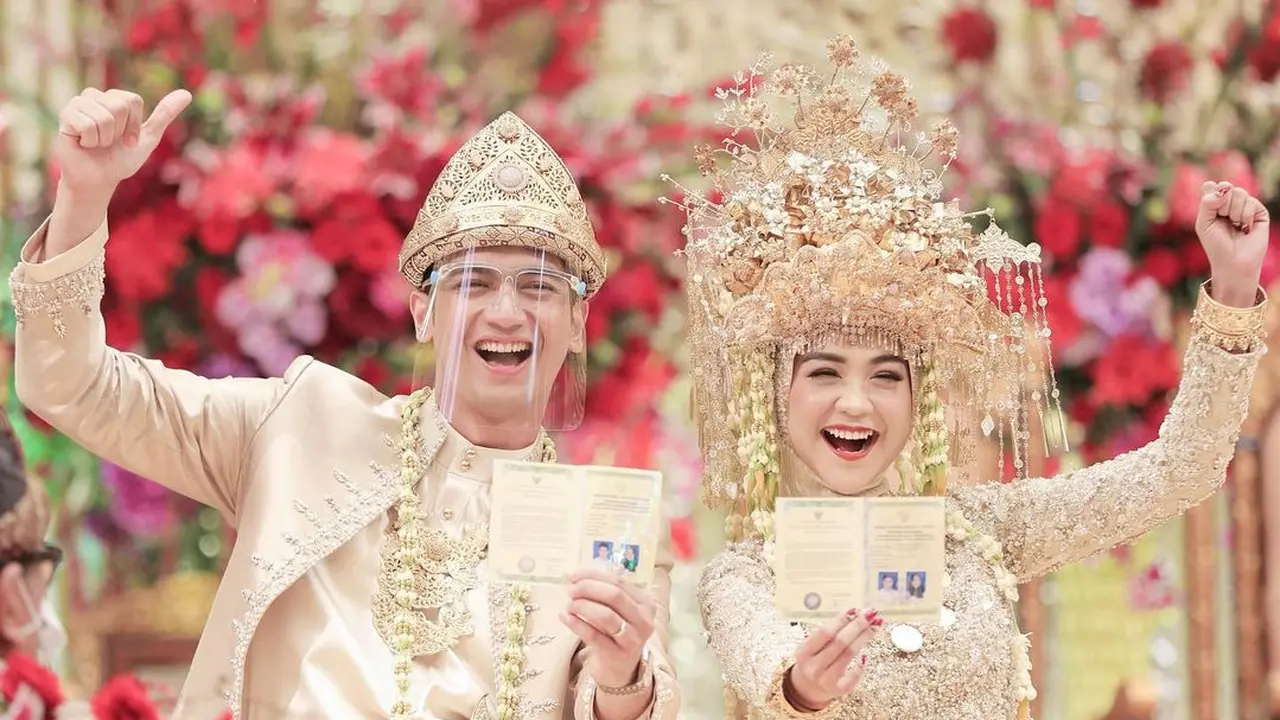 [Fimela] Ria Ricis Nikah