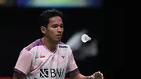 Pebulu tangkis tunggal putra Indonesia Chico Aura Dwi Wardoyo mengalahkan Nathan Tang dari Australia 21-7 dan 21-7 pada babak 64 besar Kejuaraan Dunia 2023&nbsp;di Royal Arena, Kopenhagen, Denmark, Senin (21/8) malam WIB. (foto: PBSI)