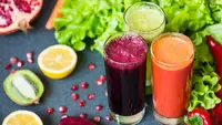 Konsumsi jus buah dan sayur untuk diet/copyrught shutterstock/RONEDYA