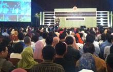 Risma pamer keberhasilan bangun Surabaya ke ribuan mahasiswa S2 UGM
