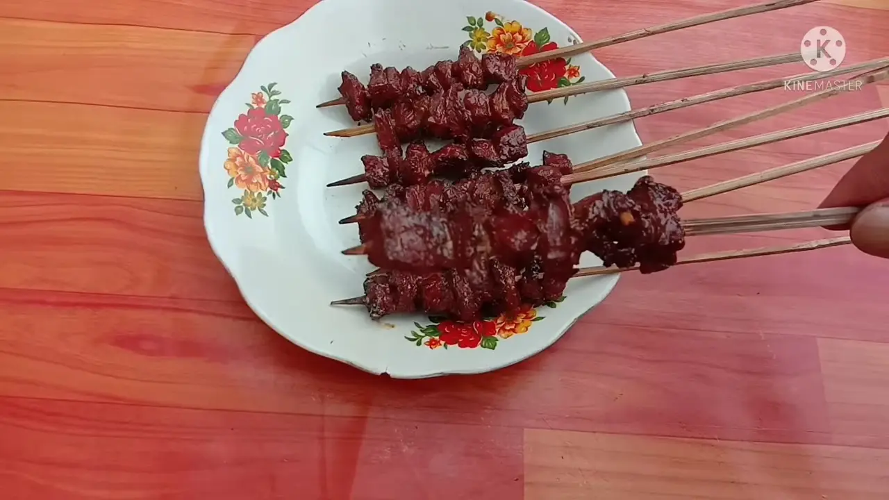 Bukan Direbus, Begini Cara Bikin Sate Daging Kambing Tua Agar Empuk dan Anti Prengus