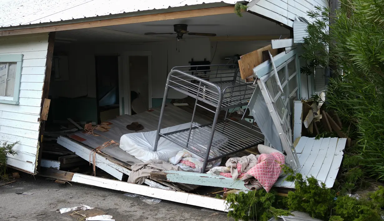 Idalia kemungkinan menjadi badai terkuat yang pernah melanda kawasan Big Bend di Florida sama seperti badai pada 1896. (AP Photo/Rebecca Blackwell)