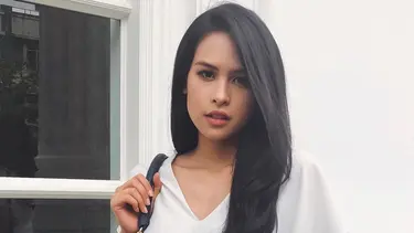Cantik Menawan 8 Artis Ini Tampil Memukau Berambut Panjang Entertainment Fimela Com