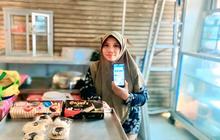 Bangkit dari Keterbatasan, Usaha Kue Tantiningsih Kini Mampu Topang Ekonomi Keluarga Berkat Sinergi Holding UMi