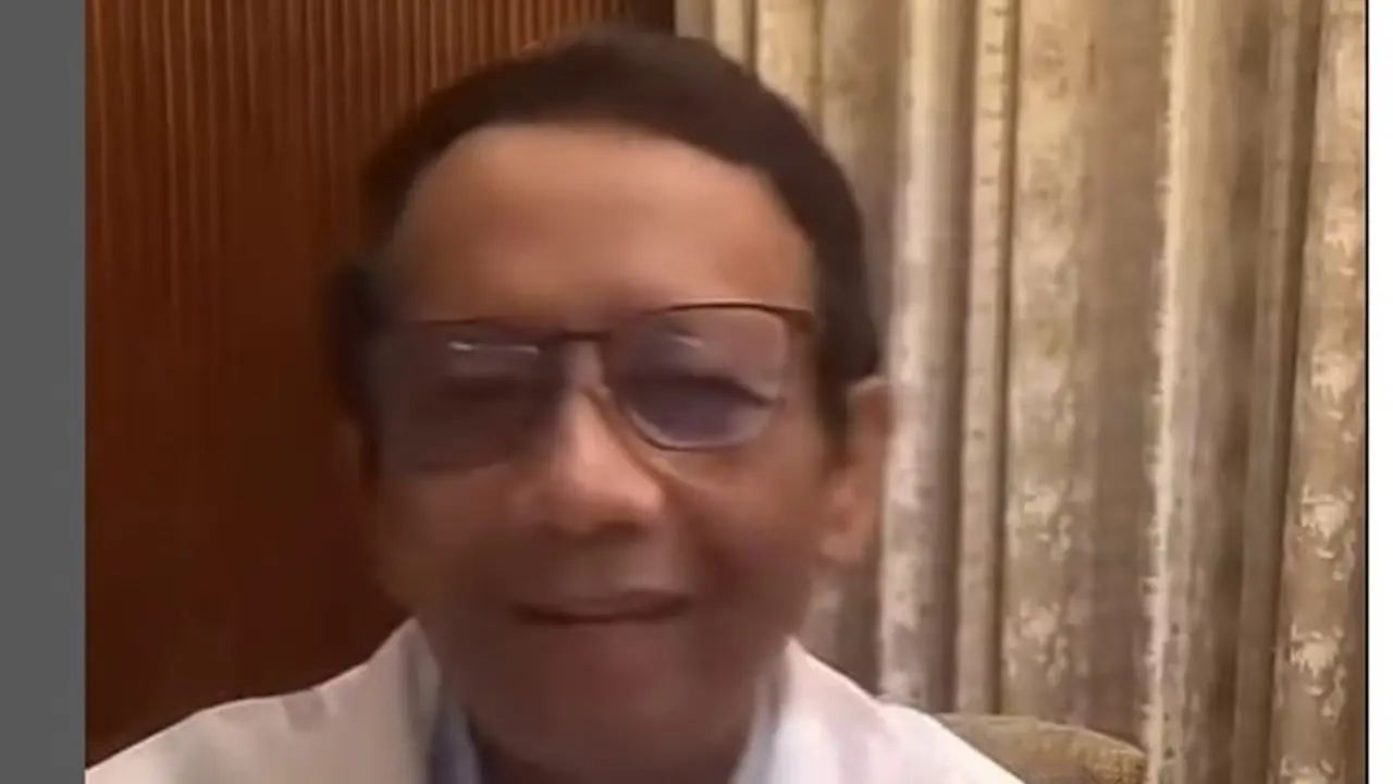 Tak Keberatan Jawab Pertanyaan Receh di Live TikTok, Mahfud Ungkap Lebih Suka Mi Instan Kuah atau Goreng.