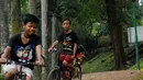 Anak - anak bermain sepeda di Taman Langsat, Kebayoran Baru, Jakarta Selatan (Liputan6.com/Andrian Martinus Tunay)