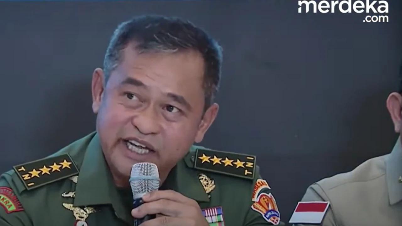 Meradang Kasad Jenderal Maruli Tunjukkan Jejak Kejahatan di Lokasi Bencana: Ini Bukan Pohon Tumbang Biasa, Ini Bekas Dipotong!