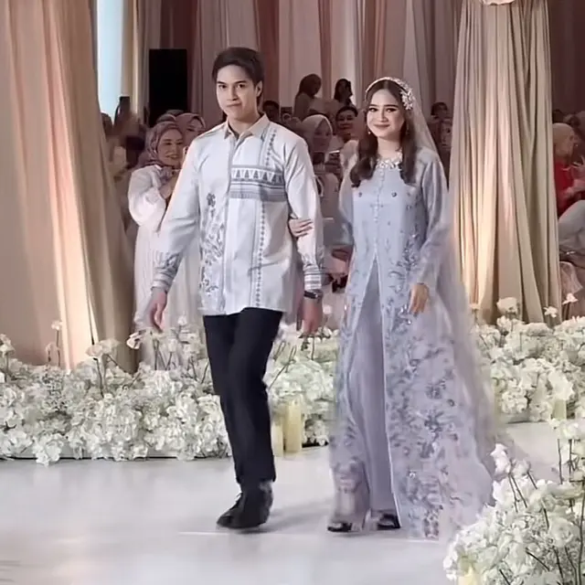 Syifa Hadju dan El Rumi Tampil Bareng di Catwalk, Gayanya Jadi Inspirasi Busana Sarimbitan