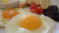 Makan Telur dan Susu Bisa Picu Jerawat?