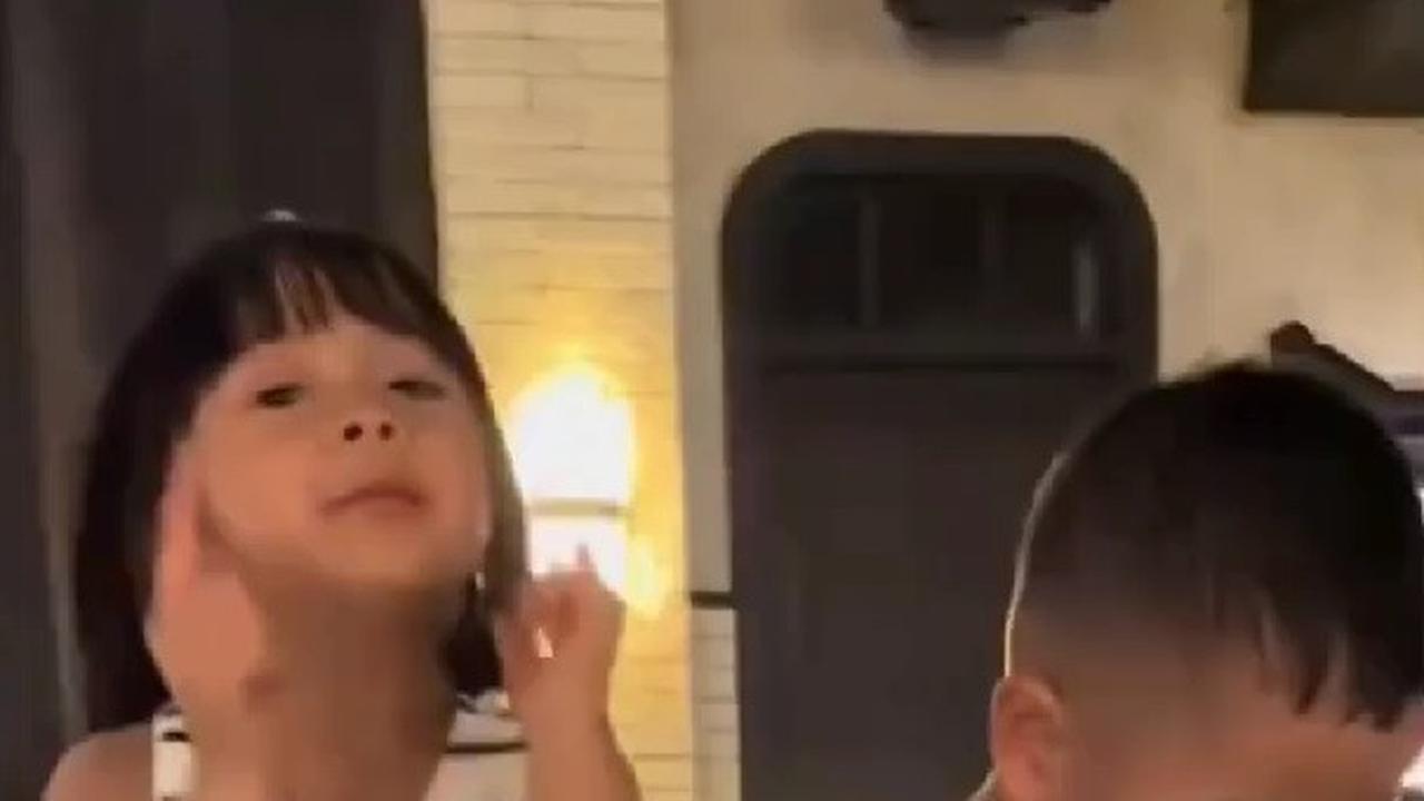 Momen Menggemaskan Rayyanza dan Nuna Anak Caca Tengker Joget Velocity, Ikuti Tren Bak Remaja