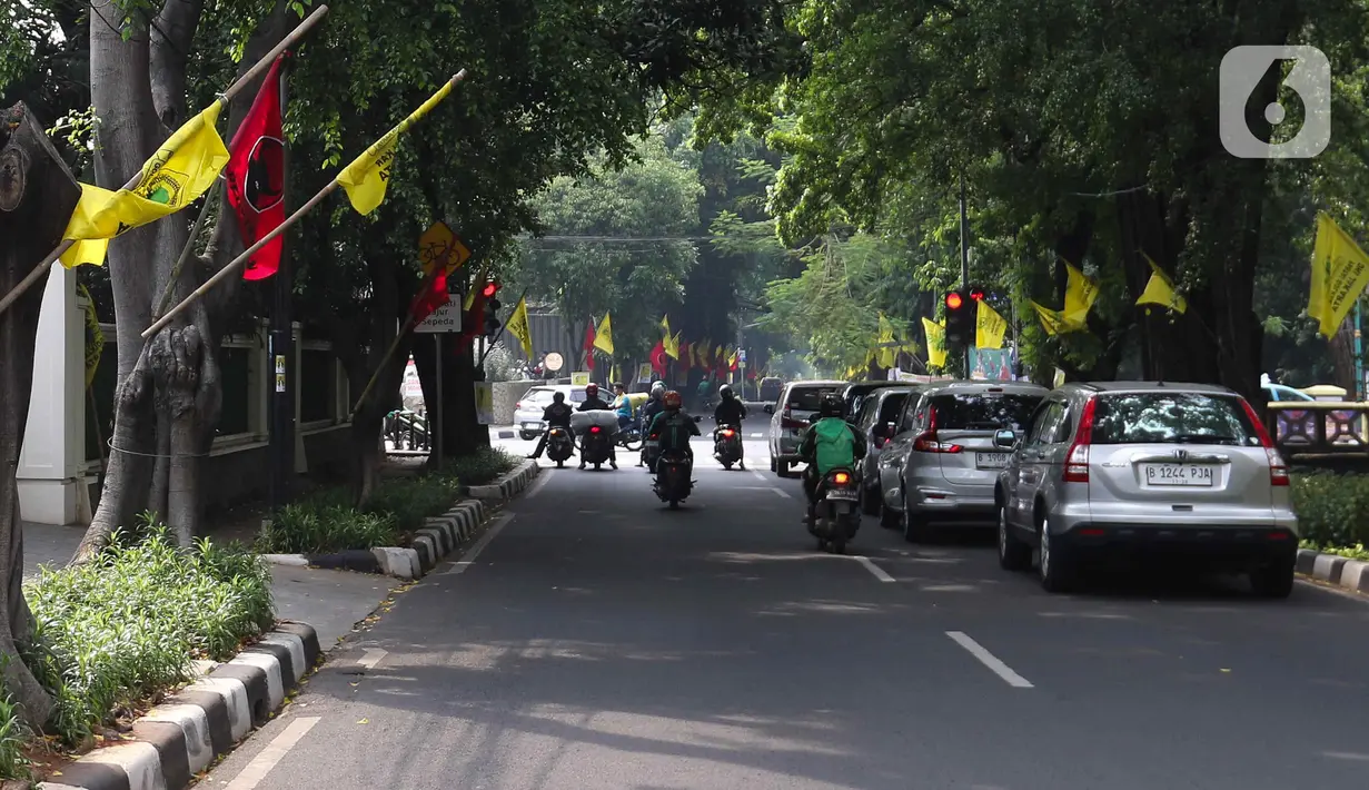 Lokasi tersebut adalah tempat ibadah, rumah sakit atau pelayanan kesehatan, tempat pendidikan, gedung pemerintah, fasilitas tertentu milik pemerintah, dan fasilitas lainnya yang dapat mengganggu ketertiban umum. (Liputan6.com/Herman Zakharia)