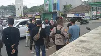 Senggolan di Jalan, Pengemudi Mercedes 'Bogem' Sopir Angkot di Sukabumi