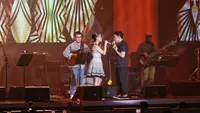 Ariel NOAH dan Bunga Citra Lestari jadi salah satu penampil ditunggu di hari ketiga perhelatan BNI Java Jazz Festival 2023. Mereka tampil berduet di BNI Hall yang ada di arena JIExpo Kemayoran, Jakarta Pusat. [Foto/Adrian Utama Putra]