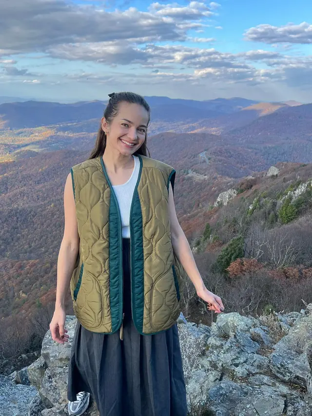 7 Momen Seru Enzy Storia dan Molen Kasetra Main ke Shenandoah National Park