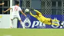 Penyelamatan Ernando Ari terhadap tendangan penalti penyerang Vietnam, Nguyen Quoc Viet di final Piala AFF U-23 2023, Sabtu (26/8/2023) malam WIB. (Dok. PSSI)