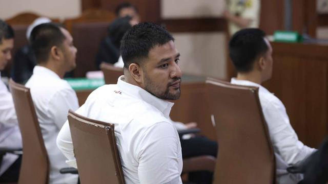 Jelang Pleidoi Kasus Narkoba, Aditya Zoni Sambangi Ammar Zoni di Penjara, Panjatkan Doa Penuh Harap