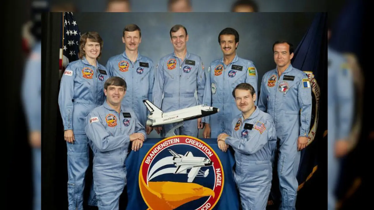 Sultan bin Salman bin Abdulaziz Al Saud, astronot muslim pertama