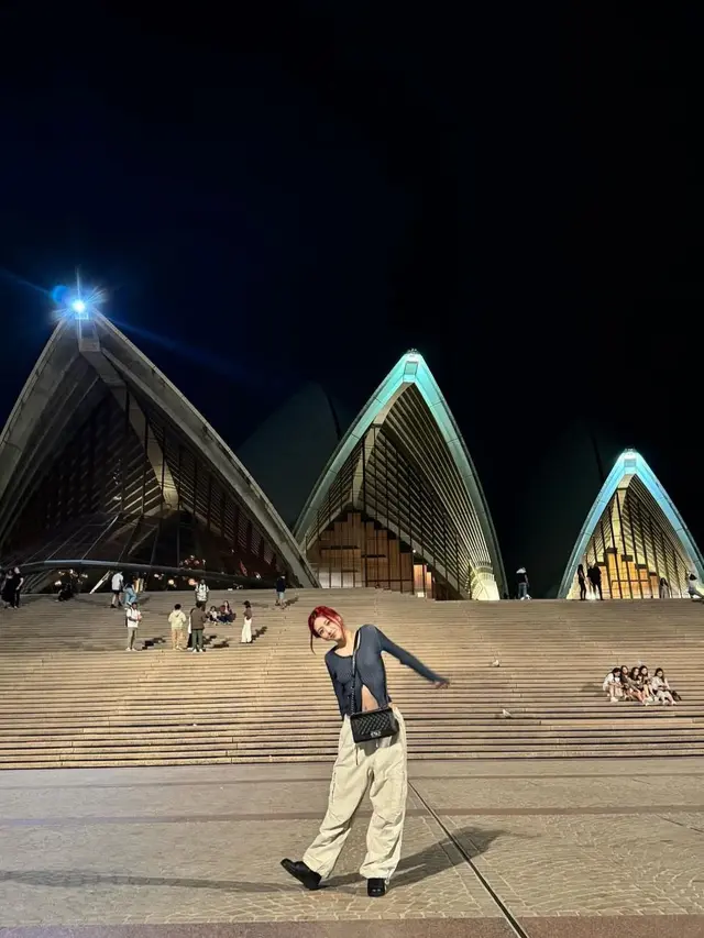 Inspirasi Outfit Hangout Kasual Yuna ITZY (Instagram/@igotyuandme)