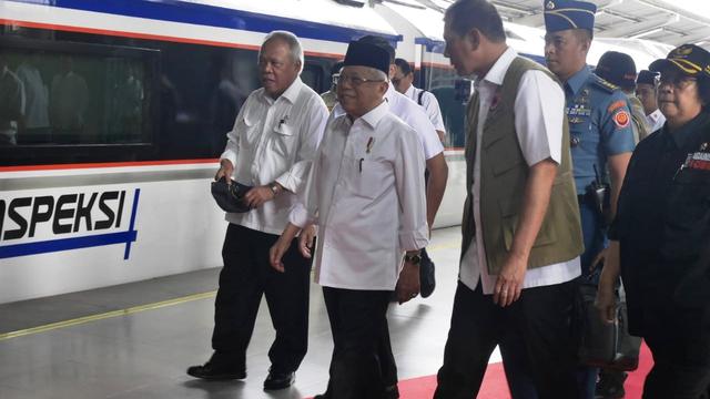 Kereta Wapres Disoraki Pengguna Krl Jubir Minta Maaf Tak Maksud