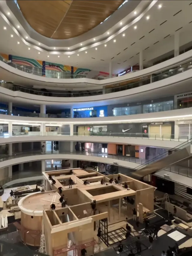 Rumah di Dalam Mall