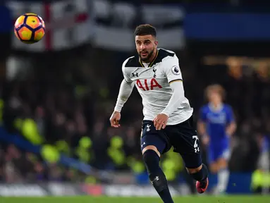 Kyle Walker menerima pinangan Manchester City dengan nilai transfer sebesar 50 juta poundsterling. (AFP/Ben Stansall)