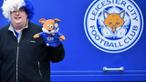 Beragam dukungan unik diberikan oleh warga kota Leicester menjelang laga Leicester City vs Manchester United pada hari Minggu (1/5/2016). Leicester hanya butuh 1 poin untuk menjadi juara Premier League. 