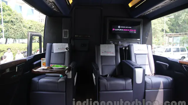 Luxura Magical India Bus, Berkendara Darat Bak Naik Pesawat
